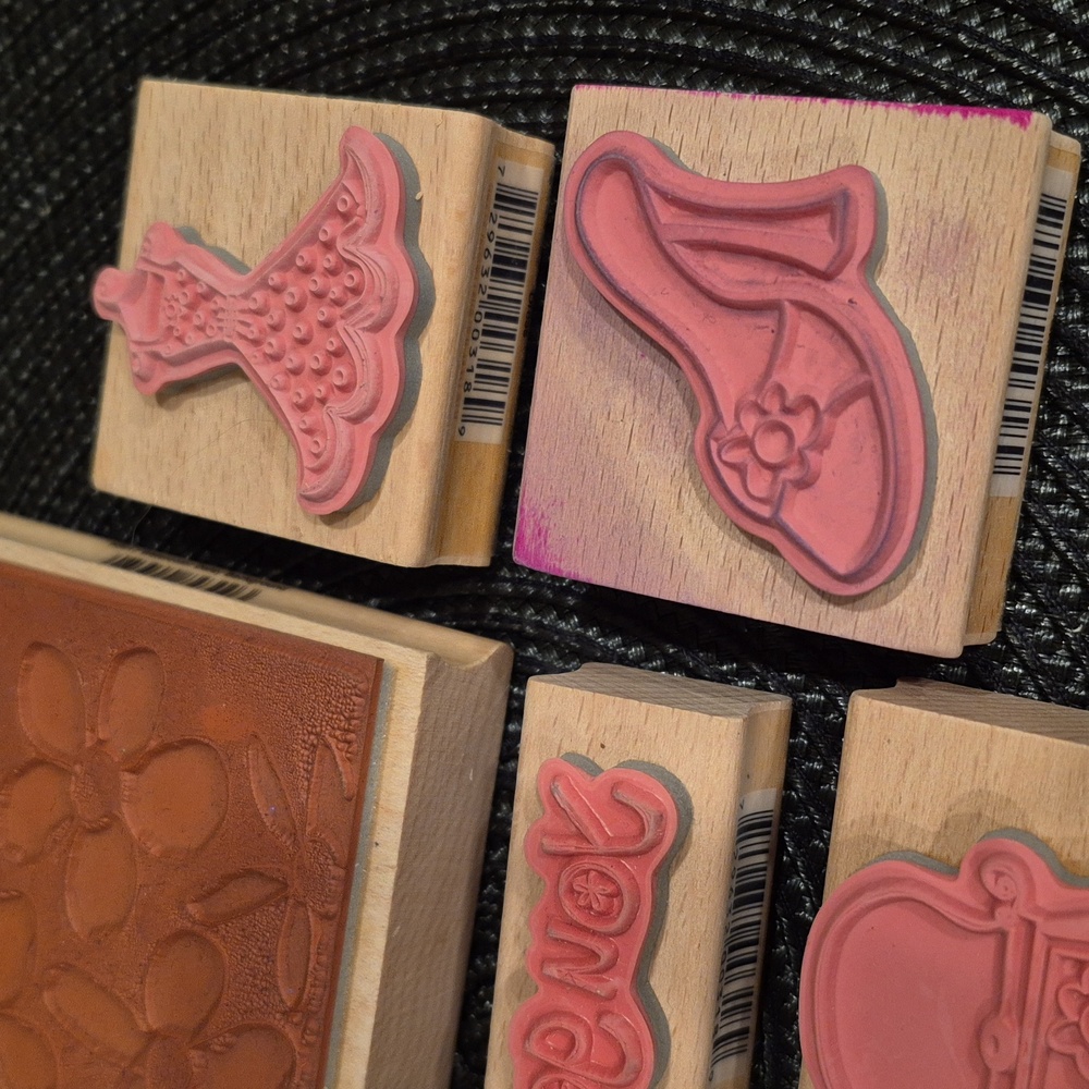 ASSORTED 'You Go Girl' Wood Mount Floral And Fashion Rubber Stamp Set, Set Of 8 - Picture 8 of 10